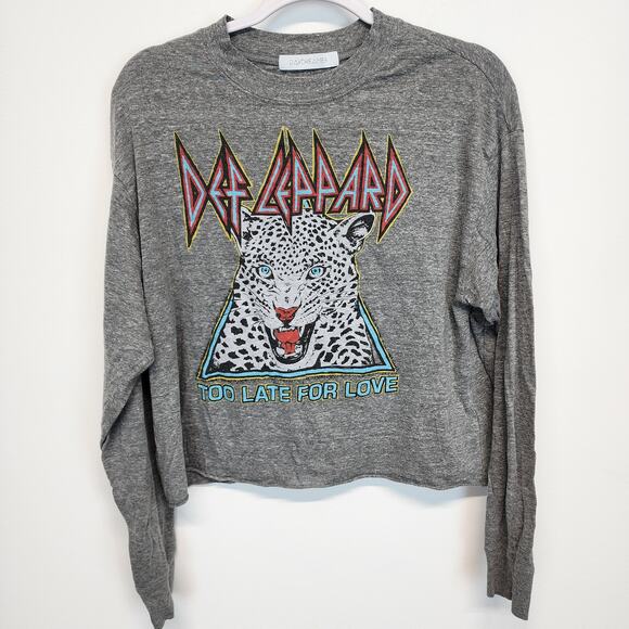 Daydreamer Def Leppard Graphic Oversized T-shirt Size XS Gray Long Sleeve Rock - Picture 2 of 11